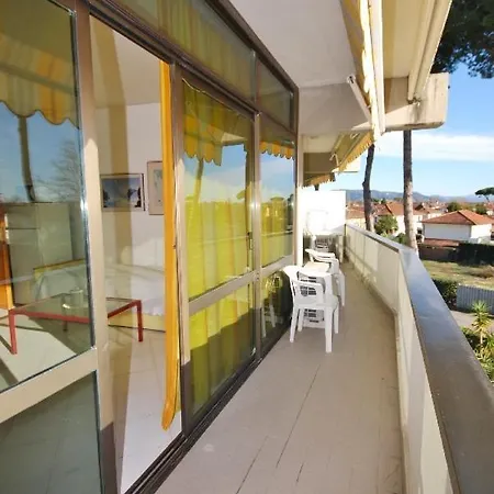 Leopardi Apartahotel *